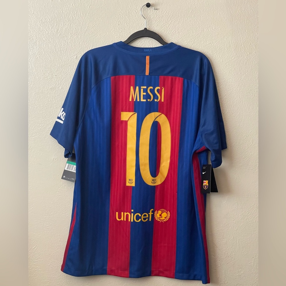 Messi #10 Nike Jersey